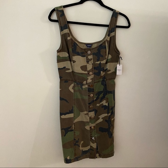 Forever 21 Dresses & Skirts - NWT Forever 21 Camo Button Up Dress